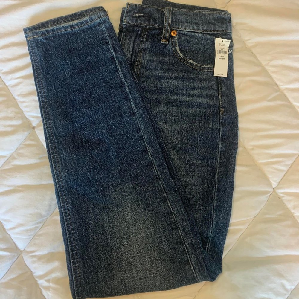 Gap High Rise Mom Jeans, size 24 R, nwt